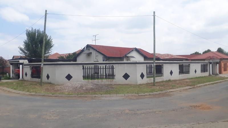 2 Bedroom Property for Sale in Zamdela Free State
